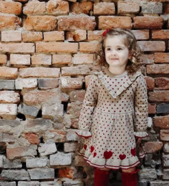 Hust and Claire Kjole - Strik - HCKarina - Biscuit/Rød m. Hjerte