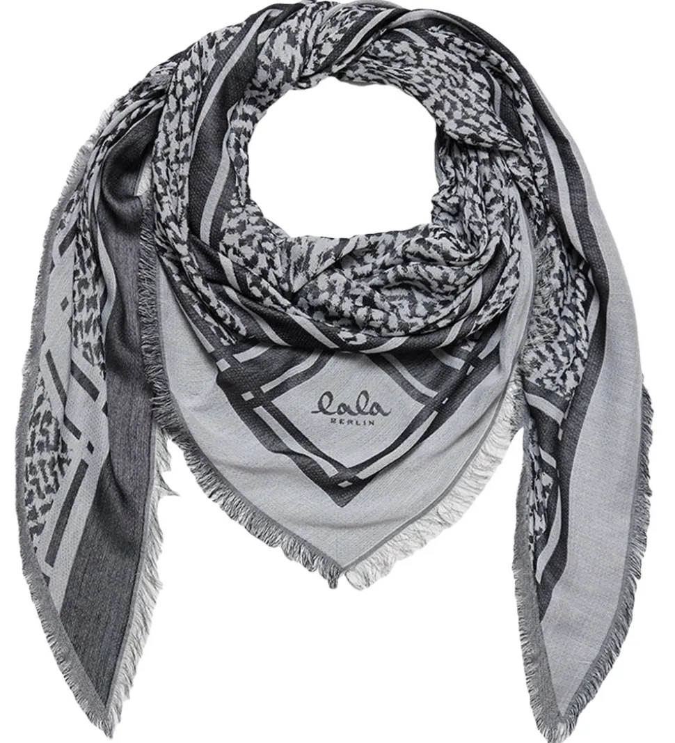 Lala Berlin Tørklæde - Triangle Tilda - Swoosh Black/White