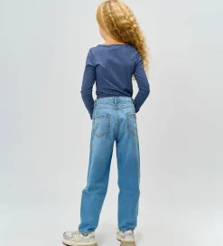 The New Jeans - Mom Fit - TNRomina - Light Blue Denim